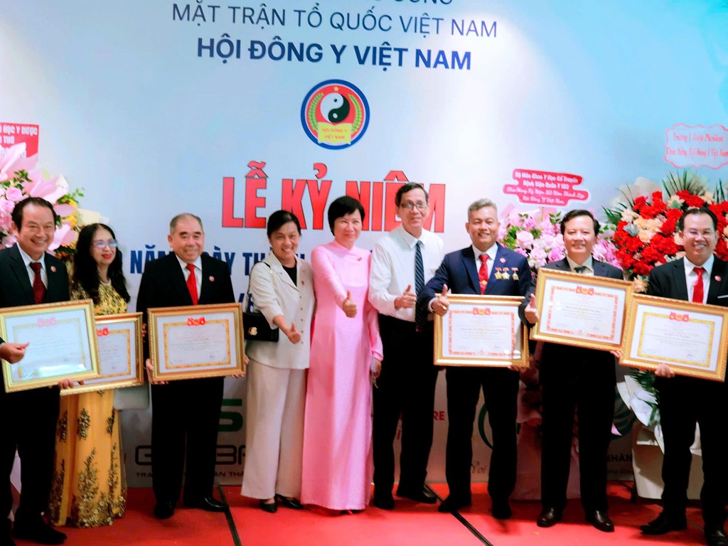 Các thầy thuốc Hội Đông y TP.HCM